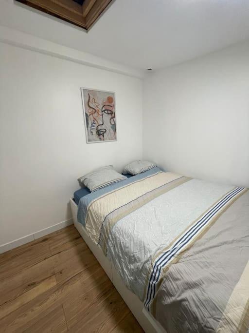 Charmant Appartement Americain サン＝ドニ エクステリア 写真
