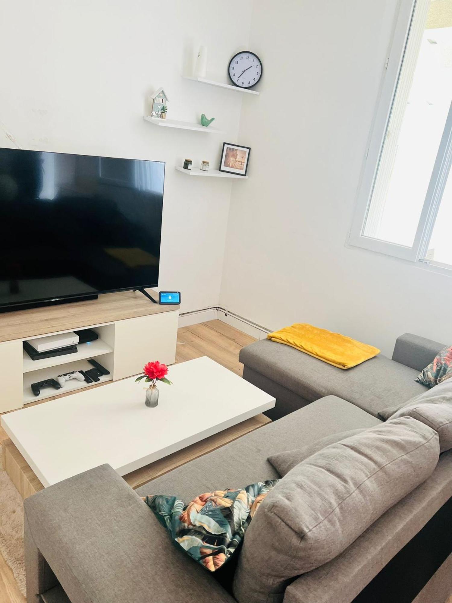 Charmant Appartement Americain サン＝ドニ エクステリア 写真