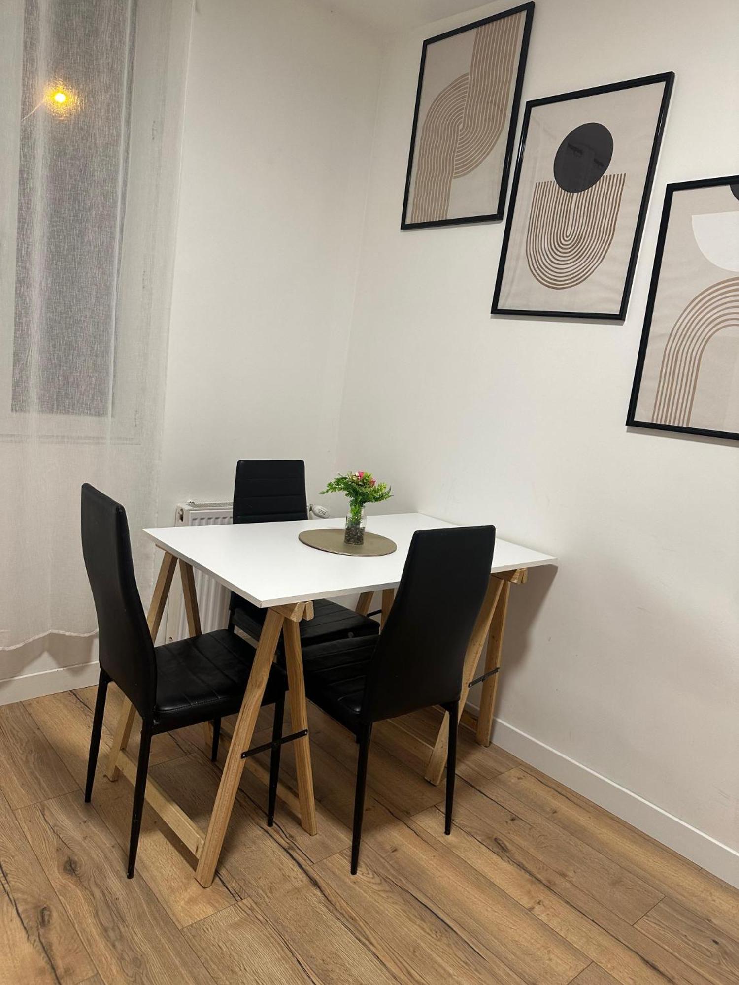 Charmant Appartement Americain サン＝ドニ エクステリア 写真